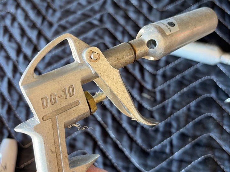 #36-•-(2)-dg10-air-nozzles-image-2
