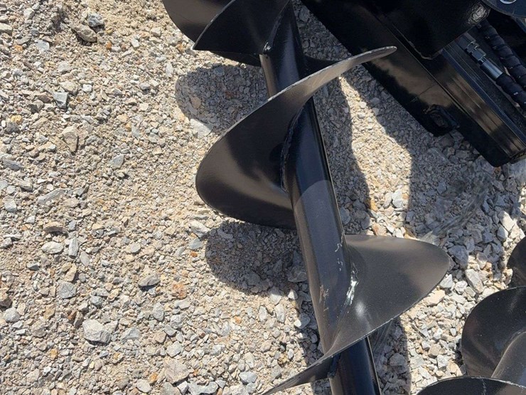 hydraulic-mini-skid-steer-auger-attachment-with-dual-bits-image-2