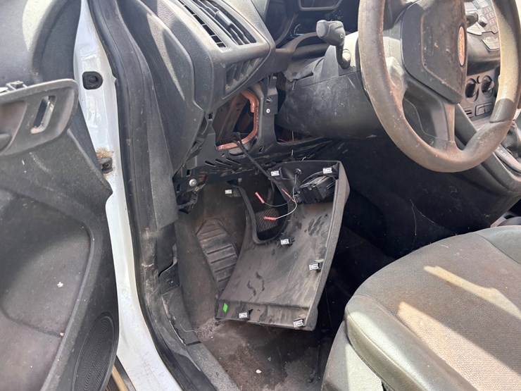 #61-•-ford-transit-connect-cargo-van-with-2.5l-engine-image-8