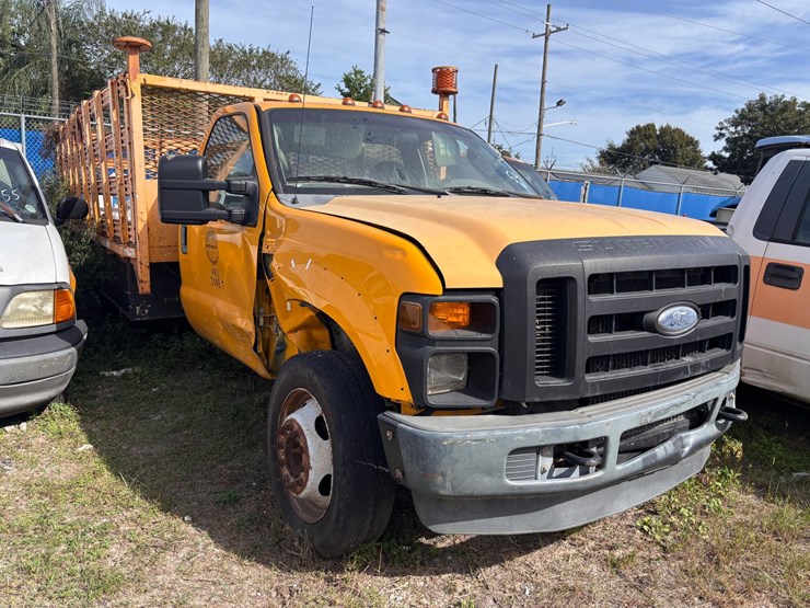 #54-•-2010-ford-super-duty-power-stroke-diesel-stake-bed-truck-image-2