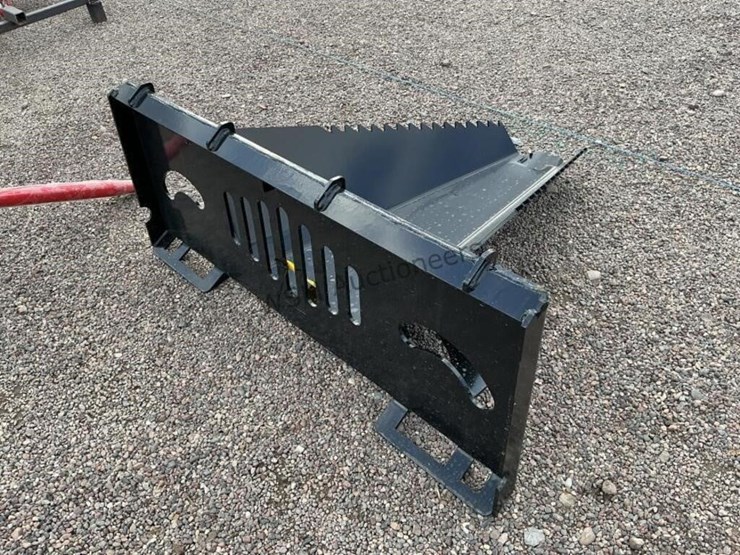 2026-giyi-stump-bucket-for-skid-steer-image-2