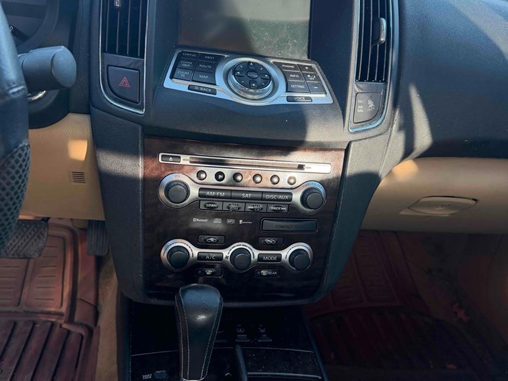 2009-nissan-maxima-image-10