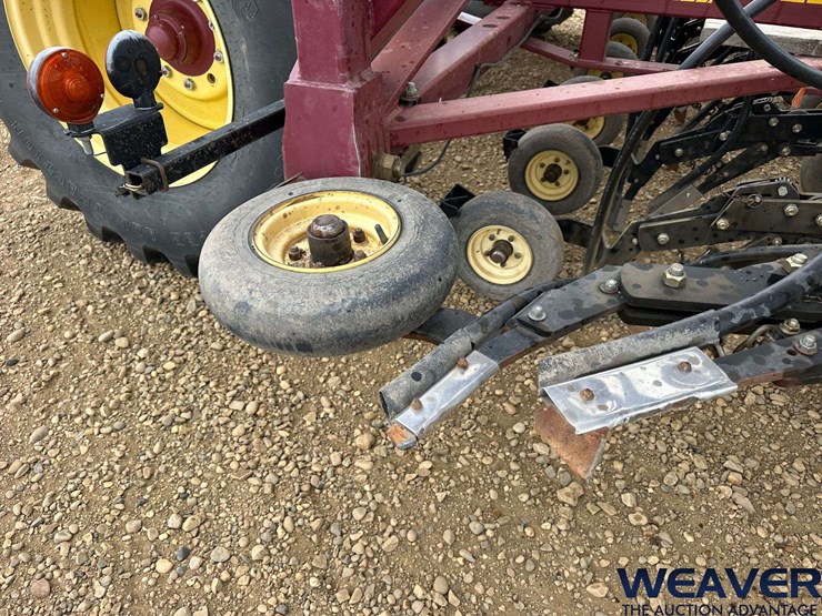 2010-seedhawk-62-ft.-seeder-image-29