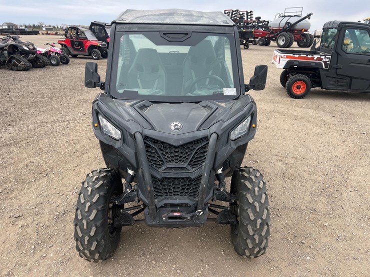 2020-can-am-maverick-utv-image-2