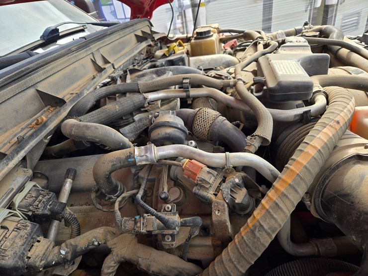 #27076-•-2011-ford-f-350-pickup-truck-(nonrunner)-image-18