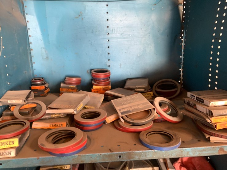 (2)-shelves-of-oil-seals-and-mogul-bearings-image-2