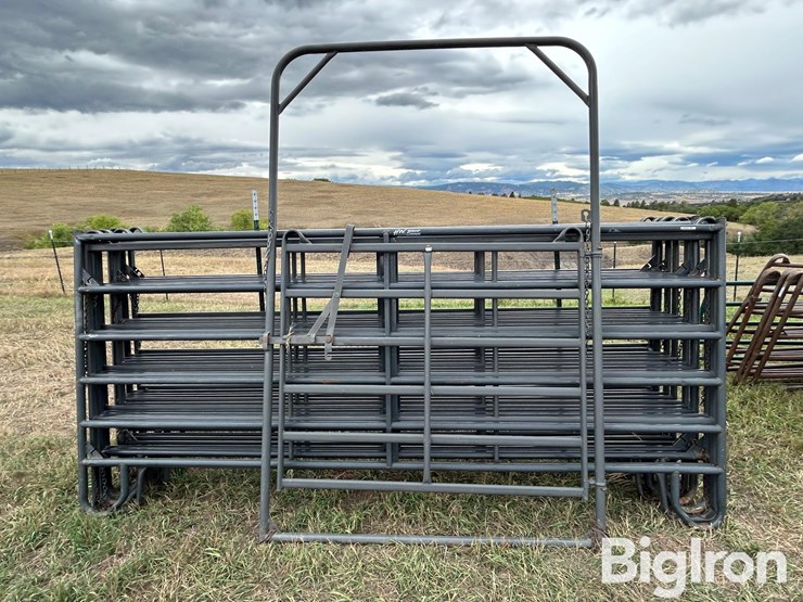 hw-livestock-panels-&-arched-gate-image-2