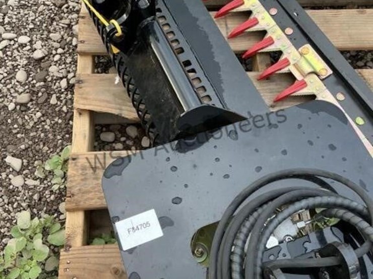 mini-excavator-attachments-image-5