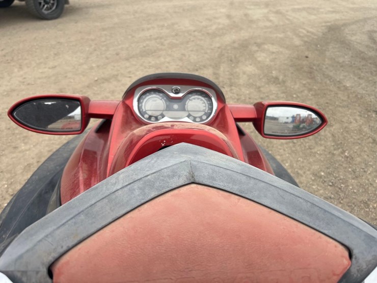 2006-rxt-jet-ski-image-10