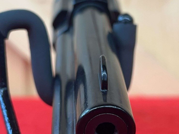 chiappa-.22-lr/.22-magnum-convertible-sa-revolver-image-6