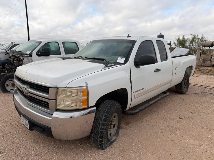 2007-chevrolet-silverado-2500-hd-image-1