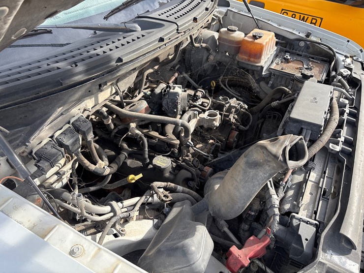 #53-•-2010-ford-f-150-xl-regular-cab-pickup-truck-image-9