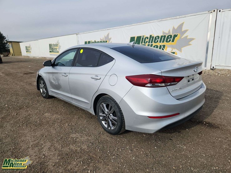 2018-hyundai-elantra-4dr-sedan-image-3