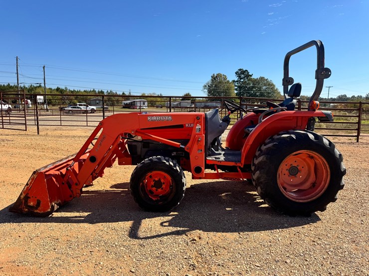 #9027-•-kubota-l3130-image-2