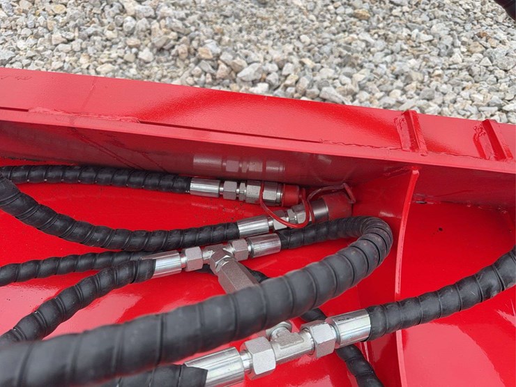 6’-red-skid-steer-brush-cutter-attachment-image-3