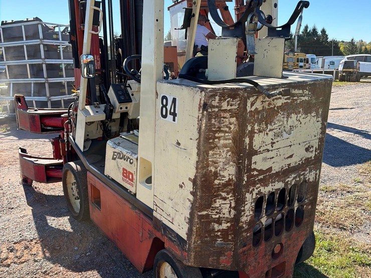 nissan-80-propane-forklift-image-12