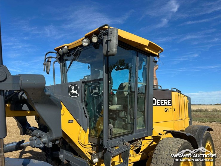 2011-john-deere-772g-awd-motor-grader-image-64