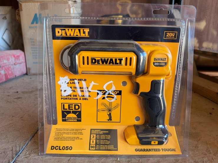 #1158-•-dewalt-led-hand-held-area-light-image-1