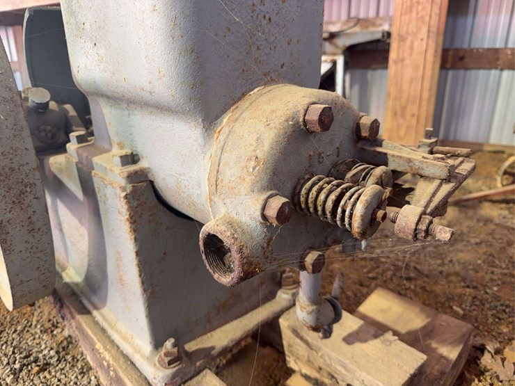 gray-4-hp-engine-image-11