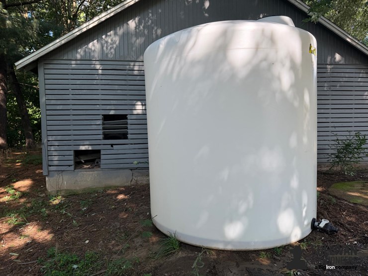 2,500-gal-poly-tank-image-4