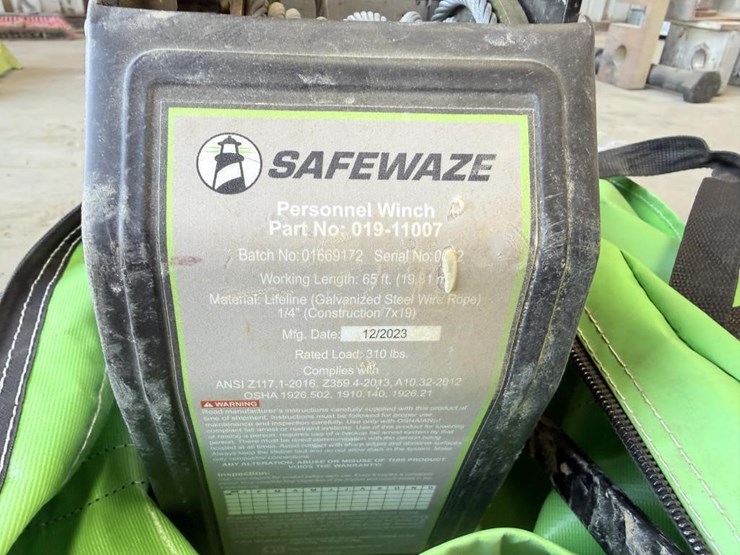 safwewaze-65'x1/4"-personel-winch-&-bag-image-3