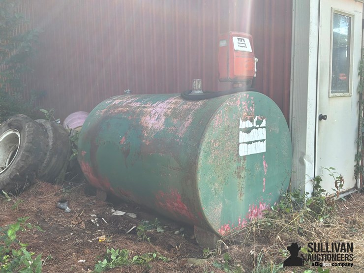 500-gal-diesel-fuel-tank-w/gas-boy-pump-image-1