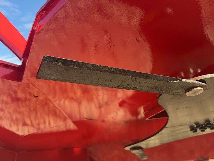 6’-red-skid-steer-brush-cutter-attachment-image-7