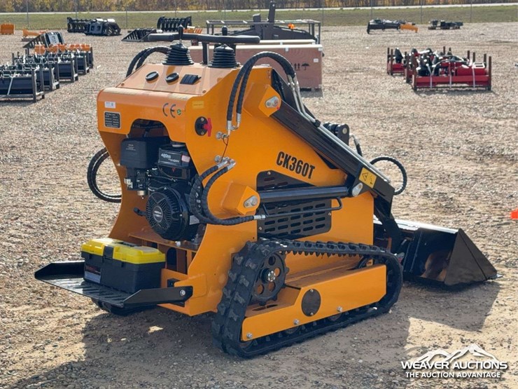 2026-captok-skid-steer-loader-image-3