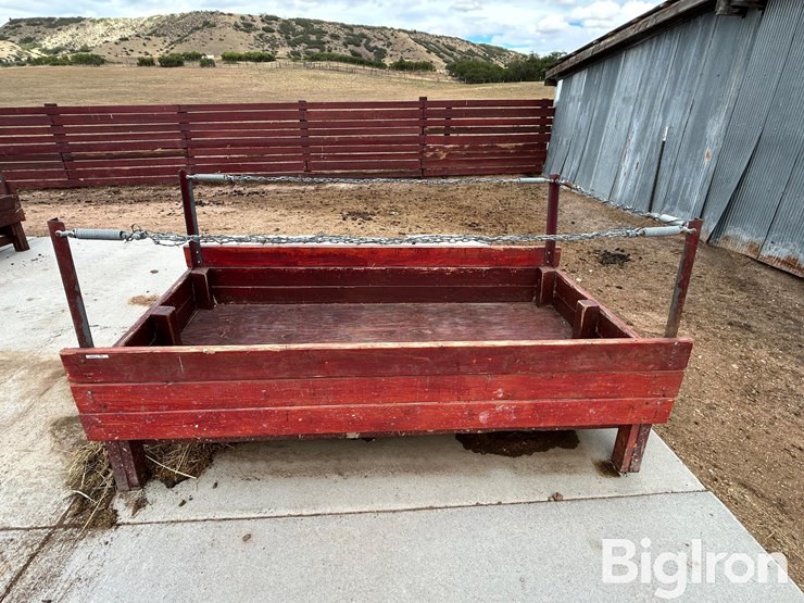 wood-cattle-feed-bunk-image-2