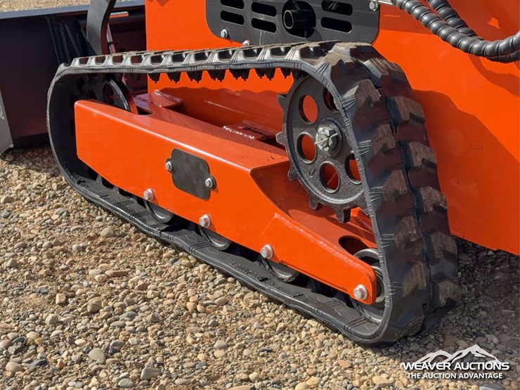 2026-captok-skid-steer-loader-image-21