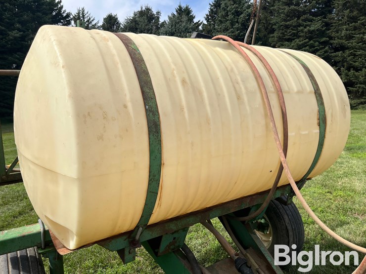300-gal-pull-type-sprayer-image-14