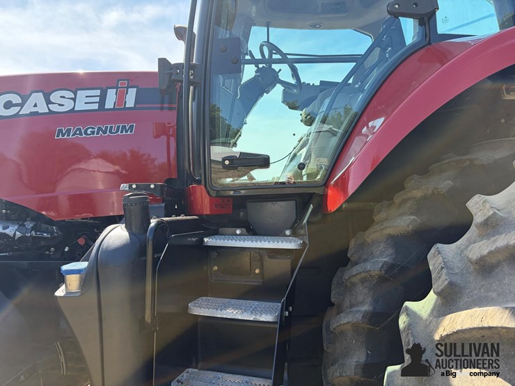 2011-case-ih-afs-magnum-235-mfwd-tractor-image-11
