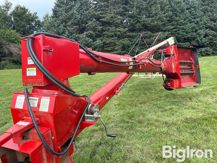 buhler\-farm-king-1070-swing-away-auger-image-12