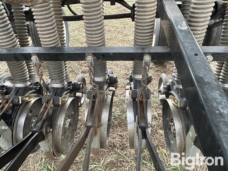 truax-flxii-812rt-drill-seeder-image-20