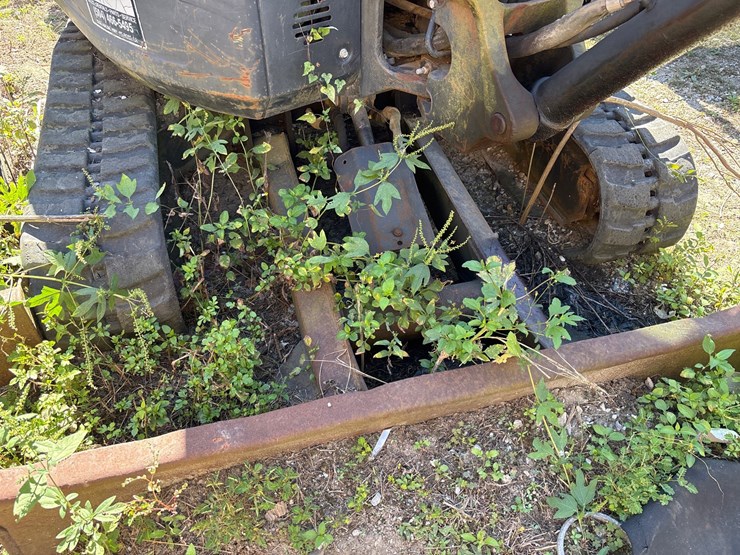 #43-•-2010-bobcat-mini-excavator-image-7