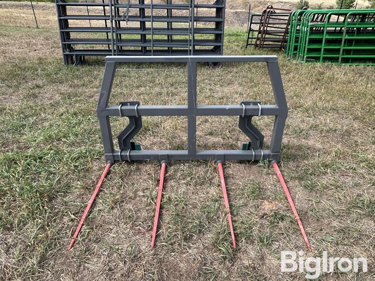 weiss-master-quick-hitch-4-prong-square-bale-spear-attachment-image-2
