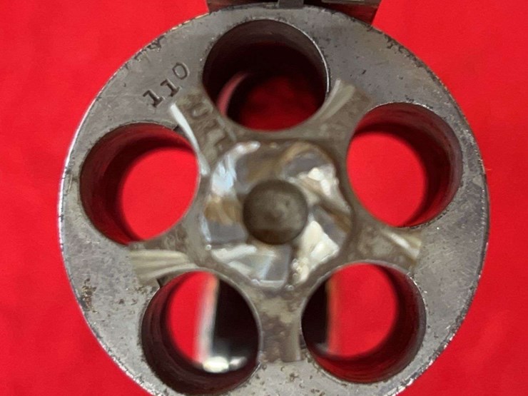 h&r-.38-da-revolver-image-10