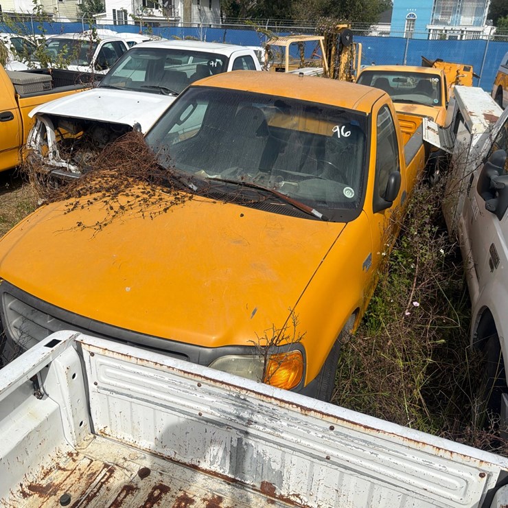 #96 • 2004 FORD F-150 PICKUP