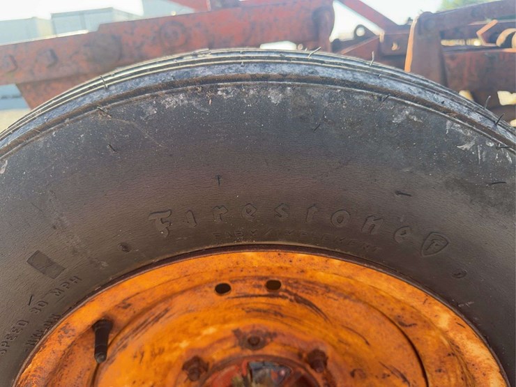 three-bottom-plow-image-7