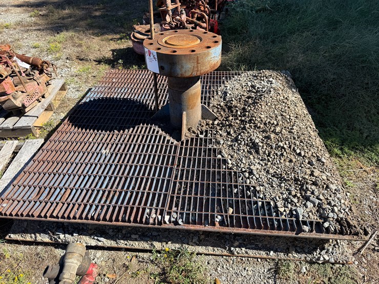 9-3/8”-15k-lbs-test-bop-stump-mtd-on-transport-skid-image-1