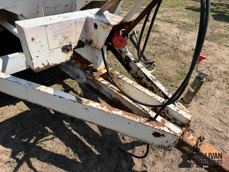 jt-industries-6-ton-fertilizer-spreader-image-14