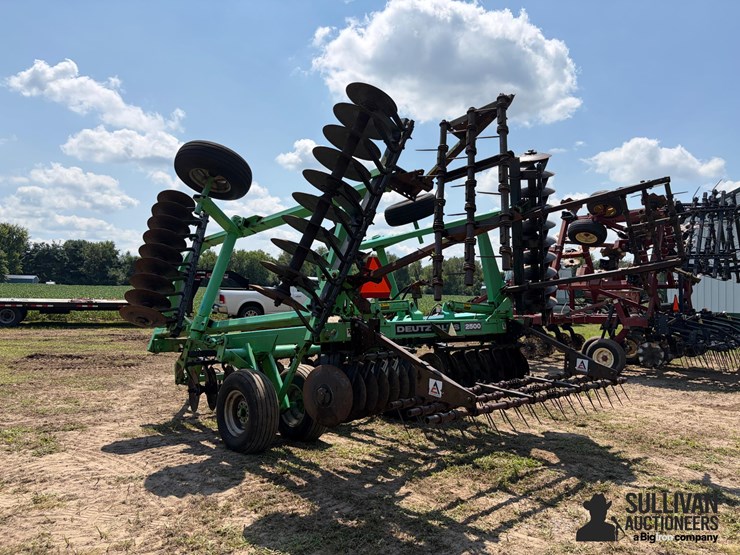 1996-deutz-allis-v2500d-disk-image-7