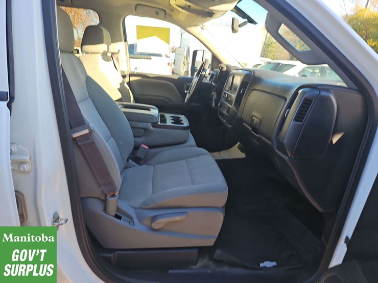 2017-chevrolet-silverado-1500-image-19
