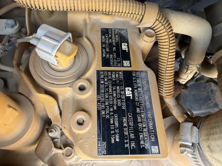 2022-caterpillar-279d3-image-31