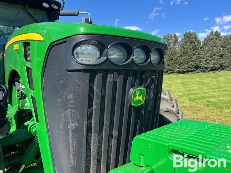 2010-john-deere-8295r-mfwd-tractor-image-15