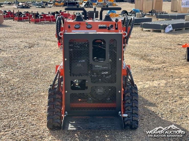 2026-captok-skid-steer-loader-image-6