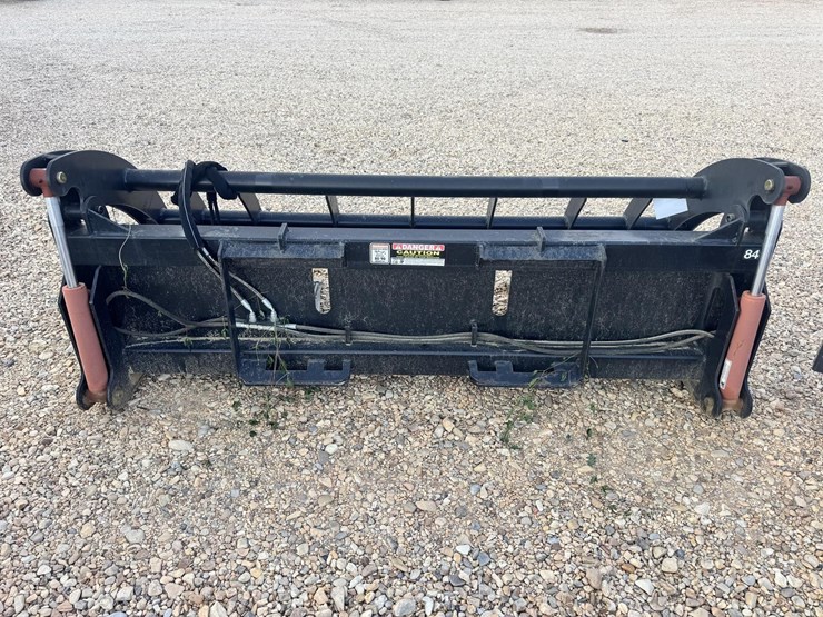 #109-•-skid-steer-grapple-84"-image-2