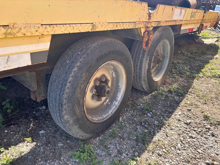 #21-•-interstate-tandem-axle-flatbed-trailer-image-8