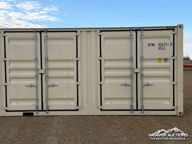 40-ft.-high-cube-5-door-shipping-container-image-5
