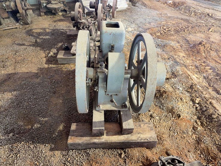 gray-4-hp-engine-image-7